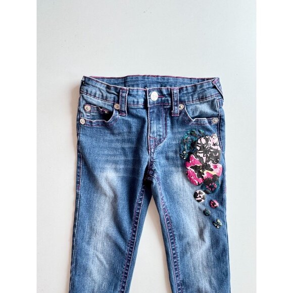 Girls' TRUE RELIGION Floral Patch Medium Dark Rinse Skinny Jeans, Size 6X - Picture 2 of 16